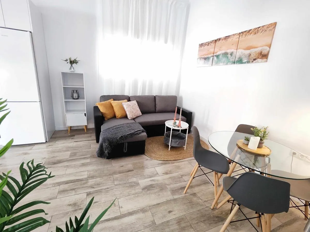 Lägenhet La Victoria Suites Málaga