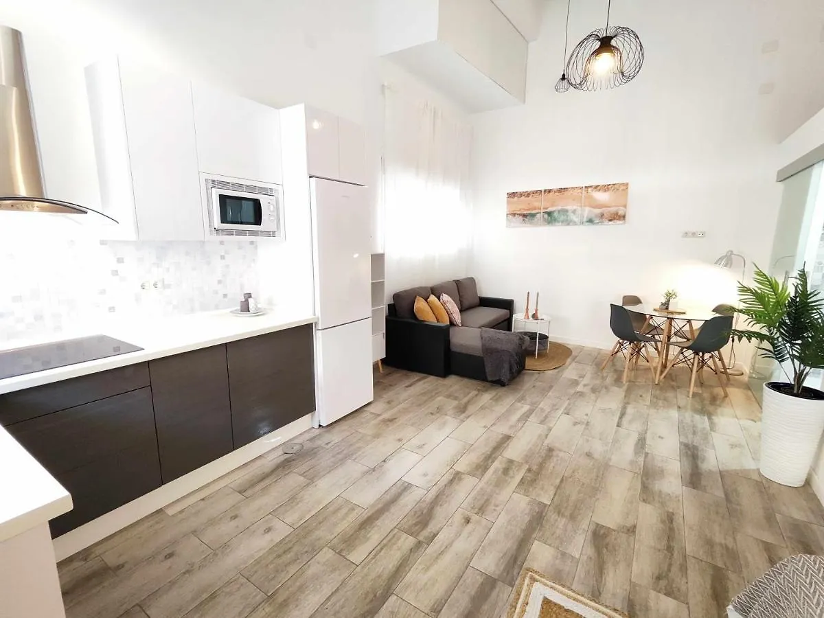 Lägenhet La Victoria Suites Málaga