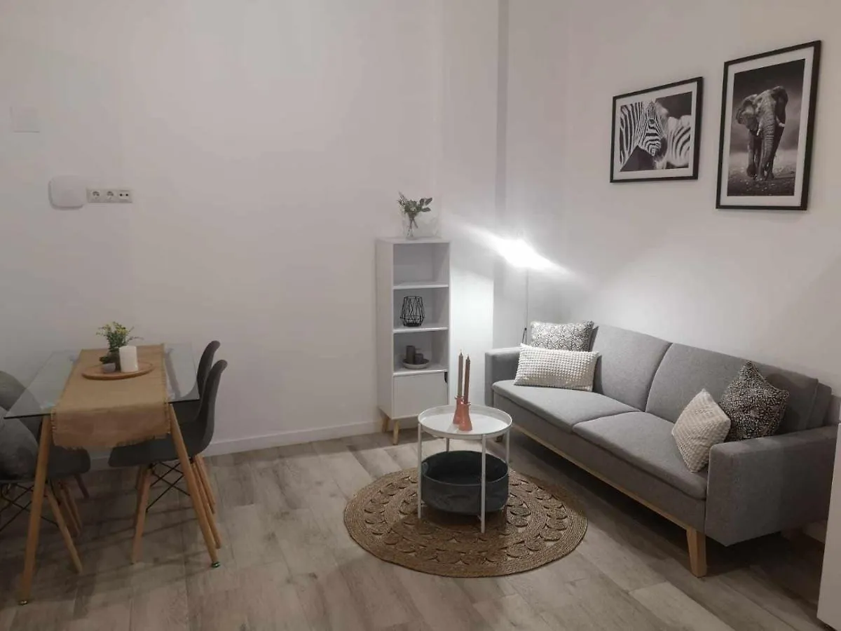 Lägenhet La Victoria Suites Málaga