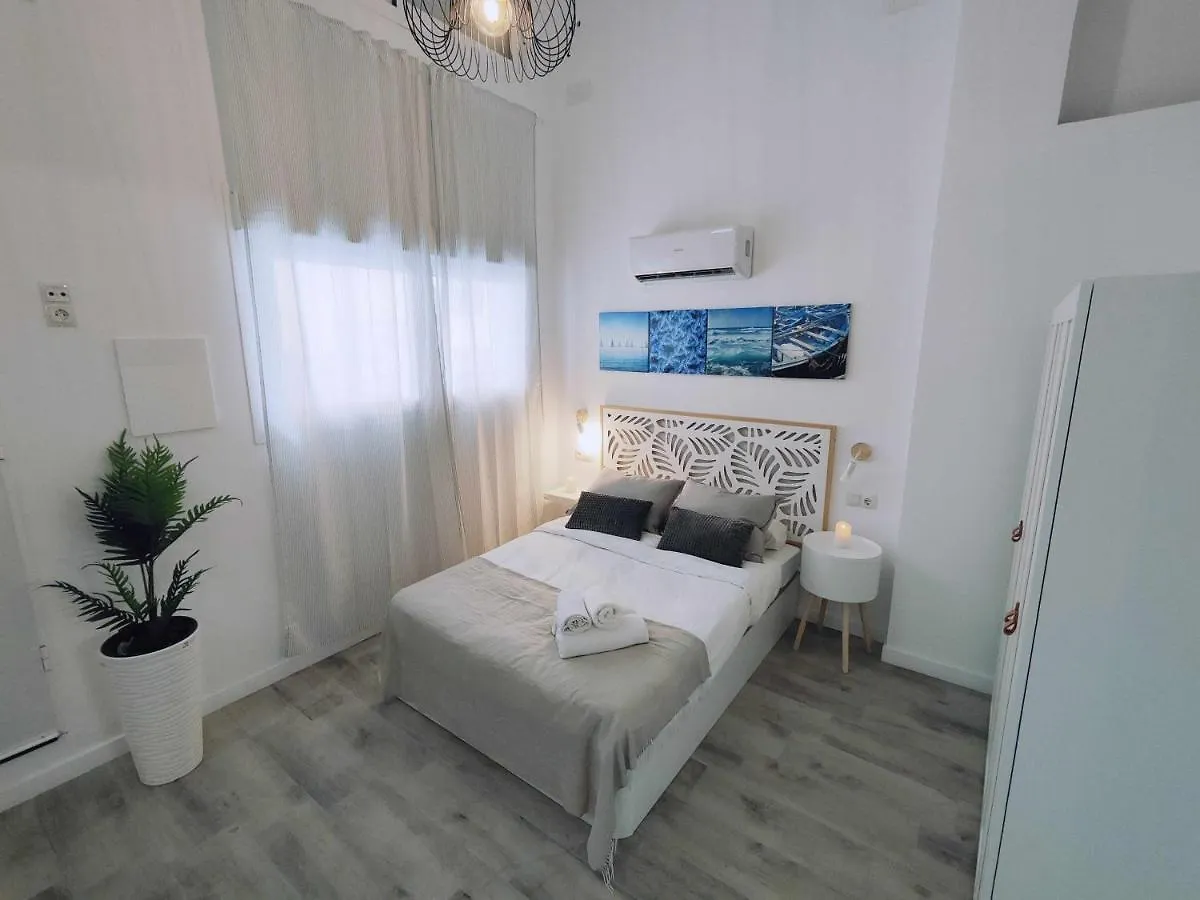 La Victoria Suites Málaga 0*,