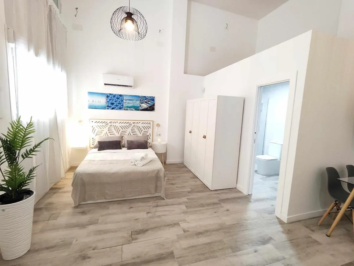 La Victoria Suites Málaga 0*,  Spanien